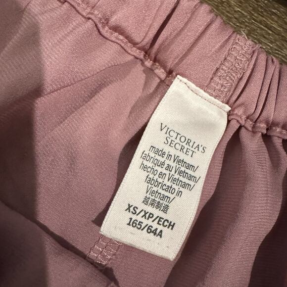 Victoria’s Secret Pink Satin Lace Trim Pajama Set XS Cami Shorts Coquette STAIN - Picture 5 of 9